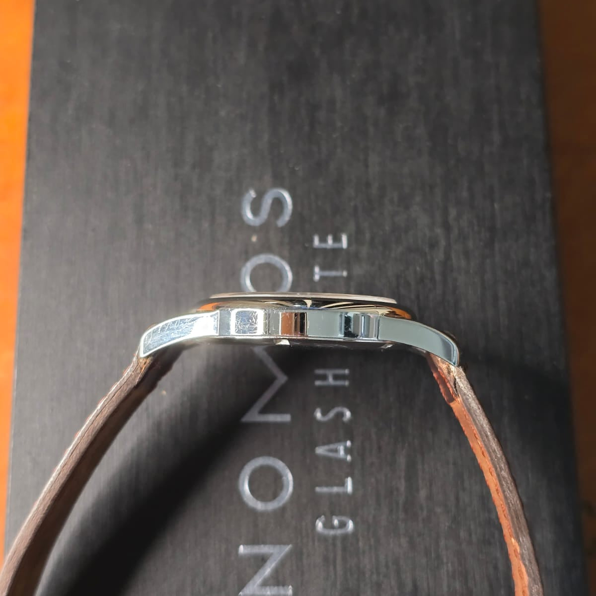 Nomos Club (Consignación)